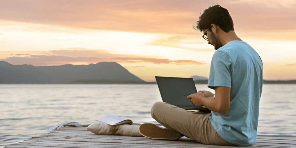 Remote Work and Travel: Tips for Working While on a Campervan Trip in Japan